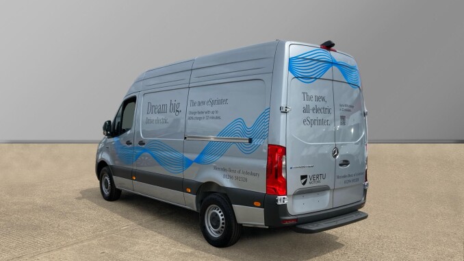 Mercedes-Benz Sprinter E314 L2 Electric Rwd 100kW 81kWh Pro Van Auto - Image 4